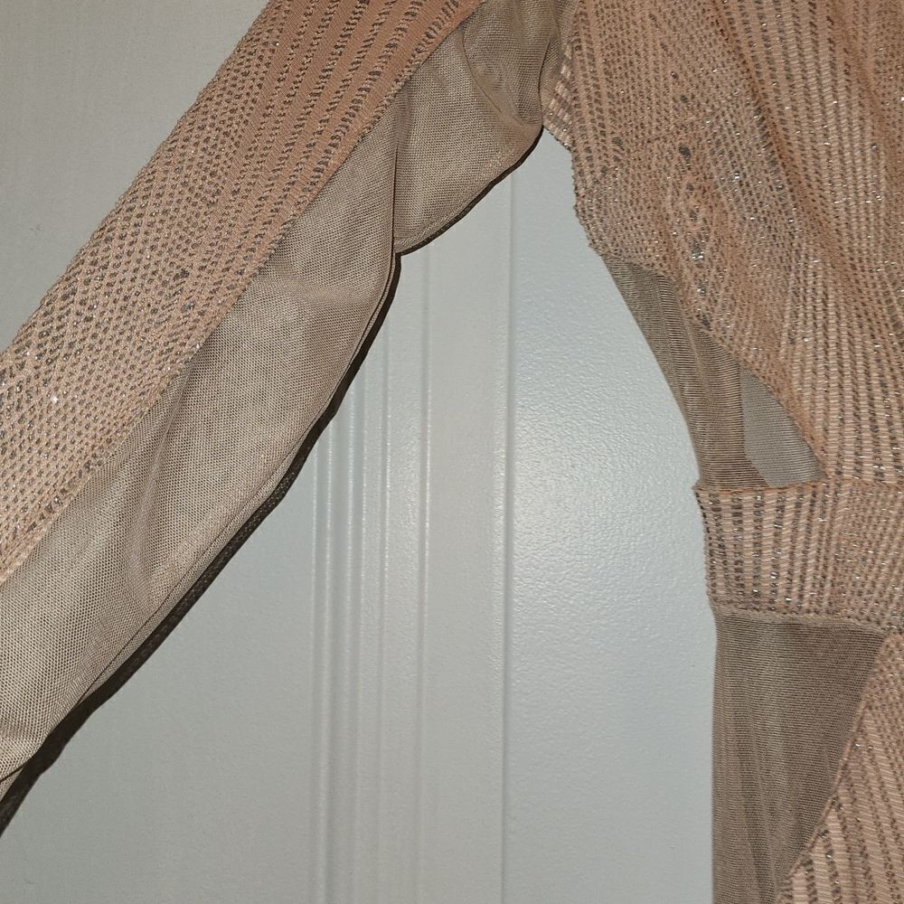 Beautiful Formal Dress   - Picture 4 of 8